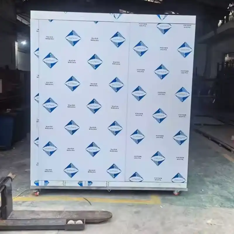 Commercial walk in freezer